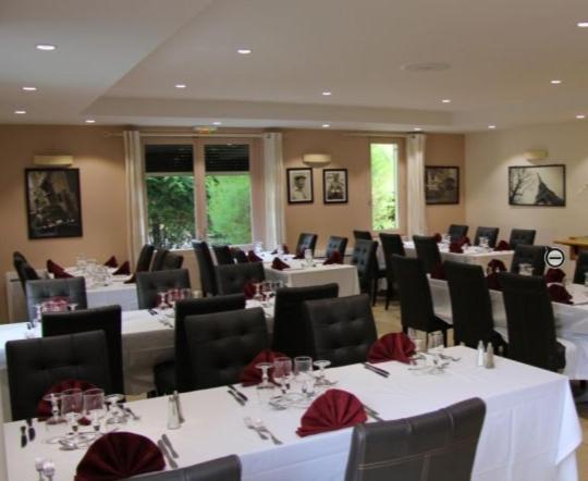 Logis Lhôtel Restaurant Antony Verrières Le Buisson Massy  Esterno foto